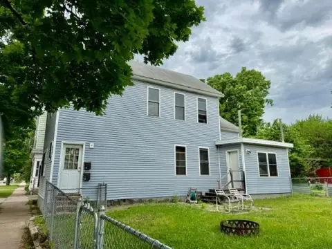 Two-Unit Up/Down Duplex