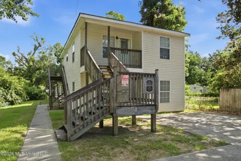 Triplex with 2-Bedroom Units