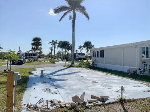 Fort Myers Land in 55+ Community