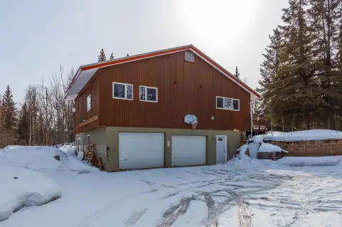 Spacious Fairbanks Home on Acreage