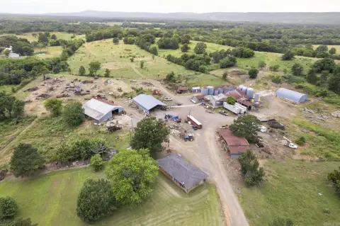 Working Cattle and Horse Ranch