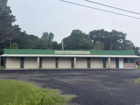Self Storage Facility with Office