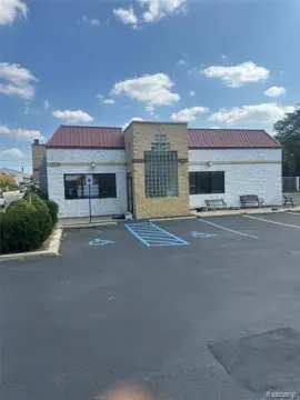 Royal Oak Retail Opportunity