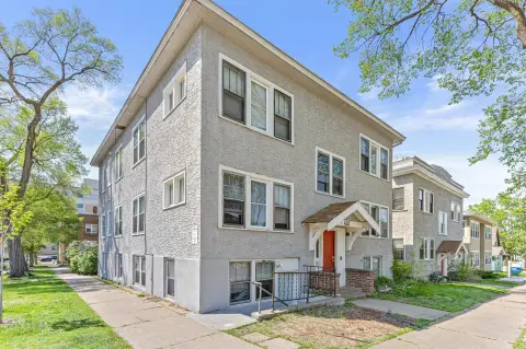 Renovated 6-Unit Multifamily Property