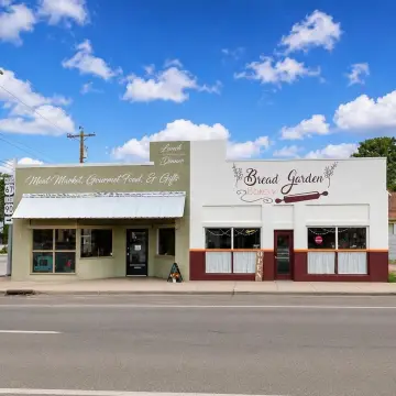 Mixed-Use Corner Retail & Apartment