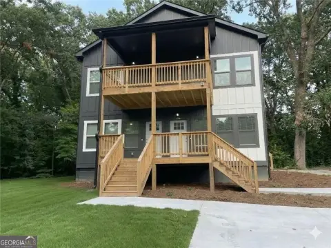 New Duplex in Dixie Hills