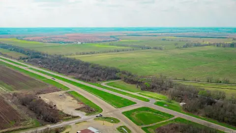 Highway Frontage Acreage in Texarkana