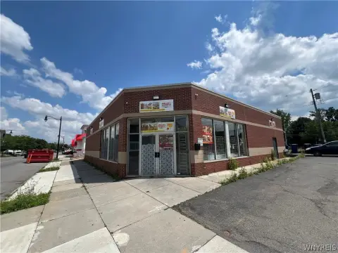 Turnkey Restaurant with On-Site Parking