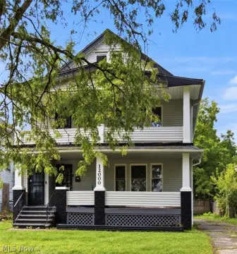 Renovated Duplex with Finished Third Floor