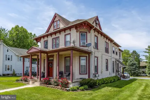 Four-Unit Multifamily Corner Lot