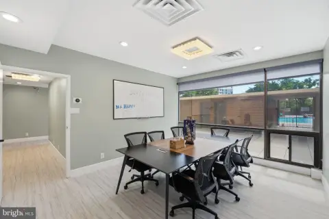 Ground-Floor Office Suite