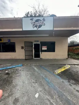 Retail Space on Silver Springs