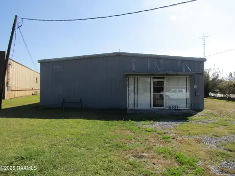 Flex Building with Two Overhead Doors