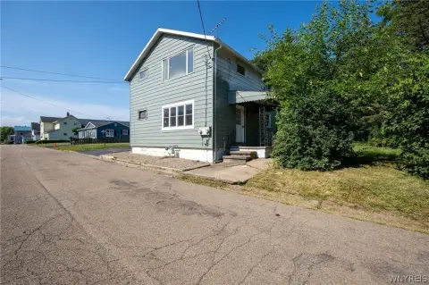 Renovation-Needed Duplex Investment