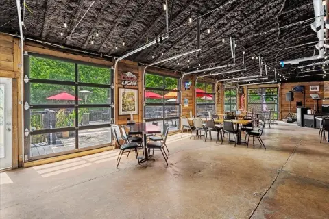 Turnkey Waterfront Restaurant with Apartment