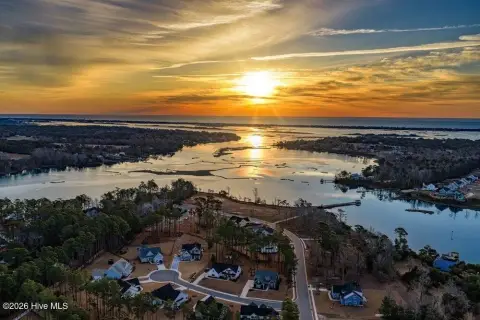 Waterfront Homesite in Crown Pointe