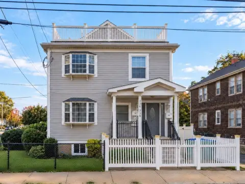 3-Unit Triplex with Roof Deck