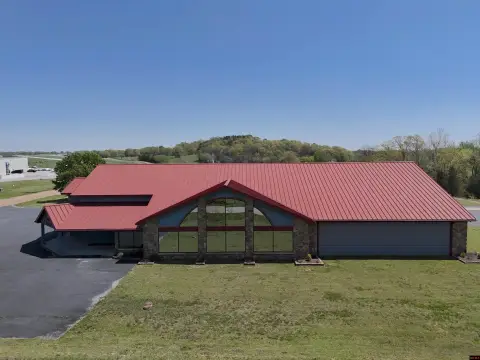Museum and Motel in Flippin