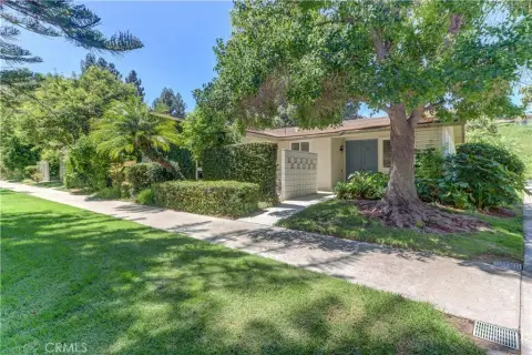 Multi-Family Cottage for Sale