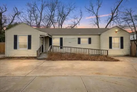 Highway 69 Commercial Property