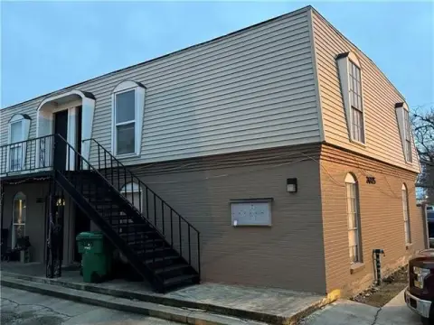 Metairie Six-Plex in Prime Location