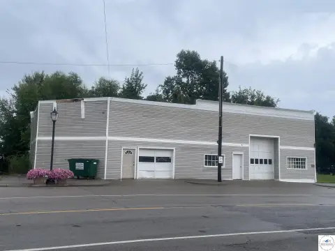 Former Auto Shop with Garage Doors