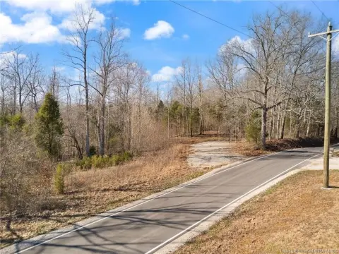 Prime Southern Indiana Hunting Retreat