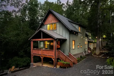 Modern Duplex in Historic Montford