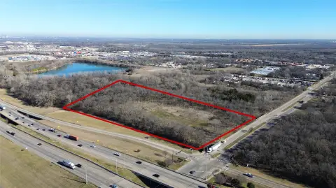 Industrial-Zoned Land on I-45
