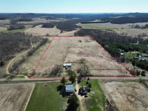 19.99 Acre Parcel with Building