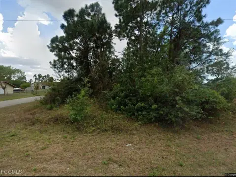 Corner Parcel in Lehigh Acres