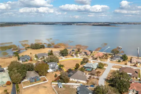 Residential Land in Winter Haven