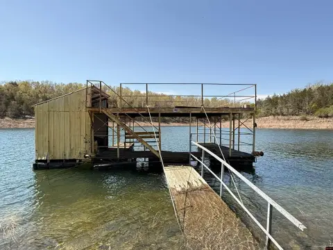 Oakland, AR Boat Dock