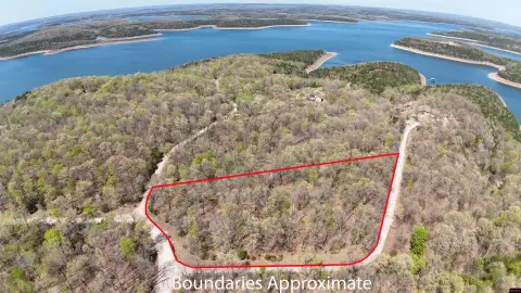 Yellville, AR Wooded Acres