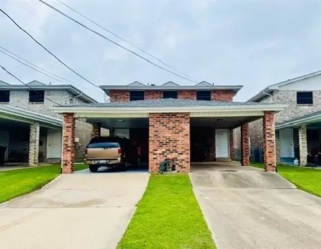 Lakeview Duplex with Recent Updates