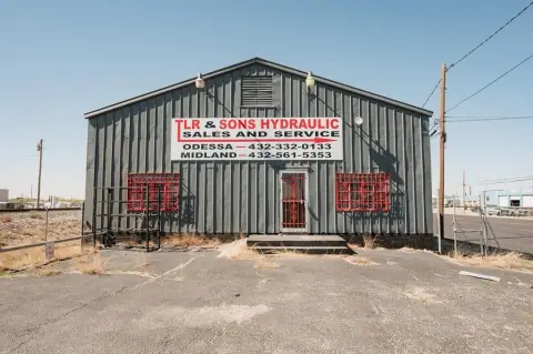 Warehouse Shop with Office