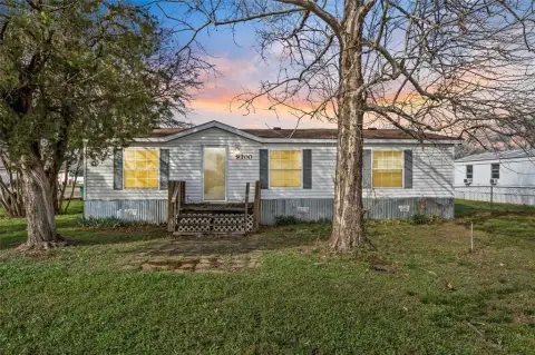 Two Homes in Crawford ISD