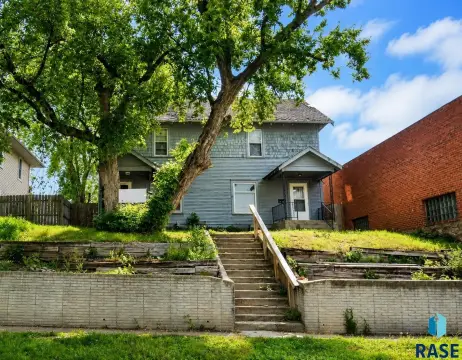 Sioux Falls Duplex with Potential