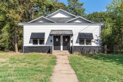 Remodeled Duplex on Parade Route