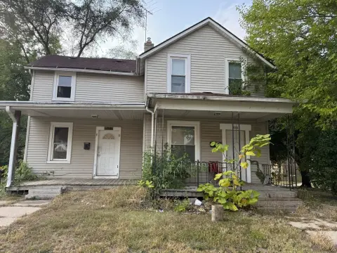 Two-Unit Multifamily Property in Rockford