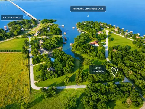 Waterfront Land Lot in Starcrest