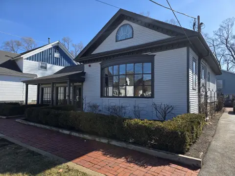 Storefront Building with Vaulted Ceilings