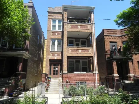 Chicago Multifamily Property For Sale