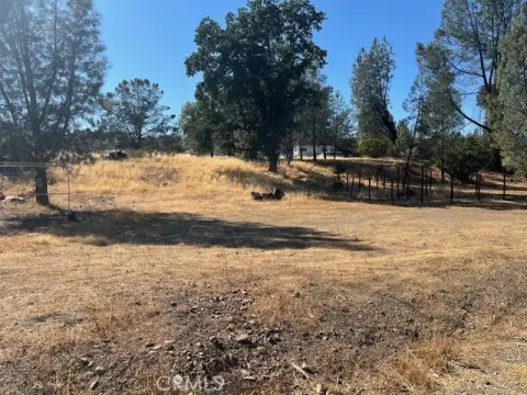 Clearlake Oaks Land Parcel
