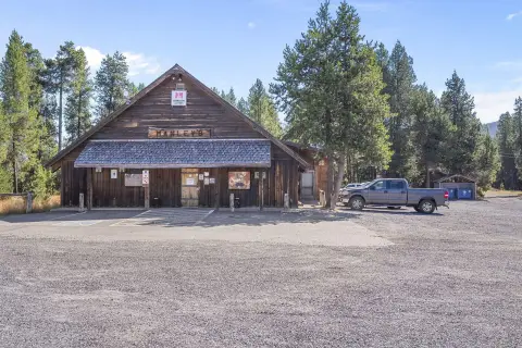 Crescent Lake Tavern and Homes