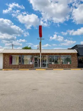 Retail/Showroom with Office and Storage