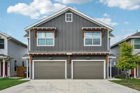 Duplex in Gated Community