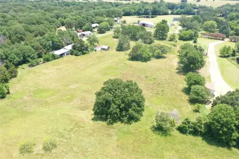 Mabank Acre with Metal Building