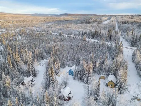Four-Cabin Compound Near UAF