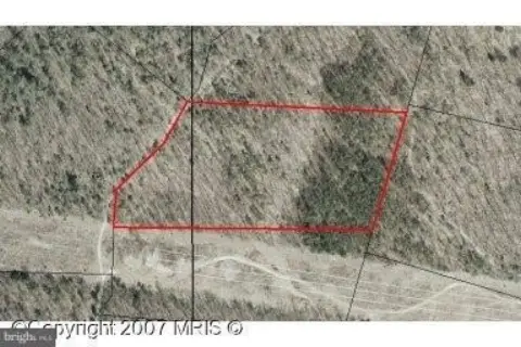 Wooded Land in Private Area